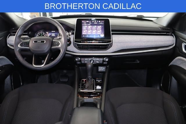2025 Jeep Compass Base