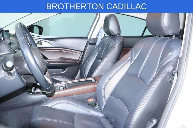2018 Mazda Mazda3 5-Door Touring