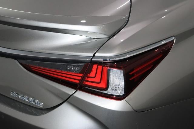 2021 Lexus ES Luxury