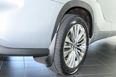 2024 Toyota Highlander Hybrid Platinum