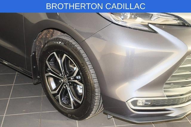 2025 Toyota Sienna Platinum