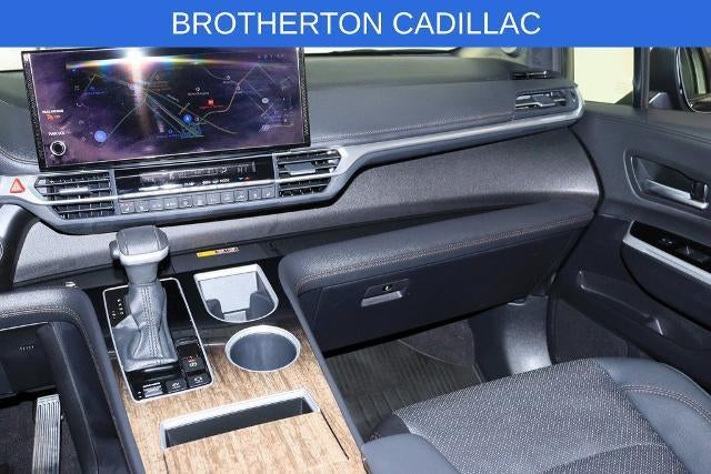 2025 Toyota Sienna Platinum