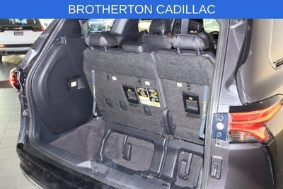 2025 Toyota Sienna Platinum