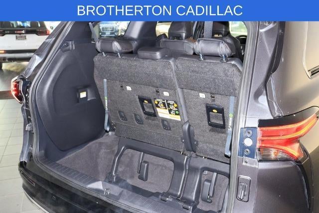 2025 Toyota Sienna Platinum