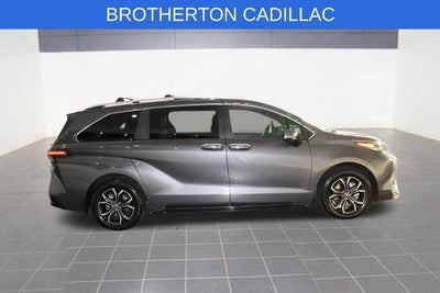 2025 Toyota Sienna Platinum