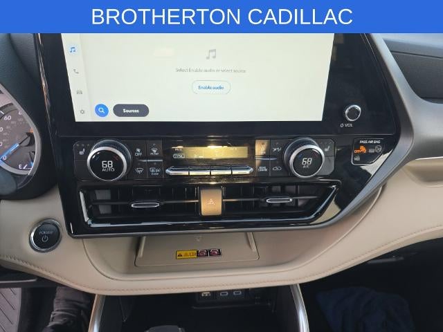 2025 Toyota Highlander Hybrid XLE