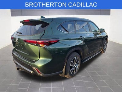 2025 Toyota Highlander Hybrid XLE