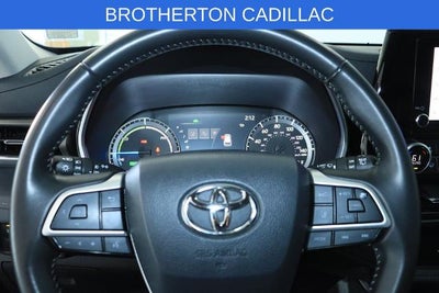 2025 Toyota Highlander Base