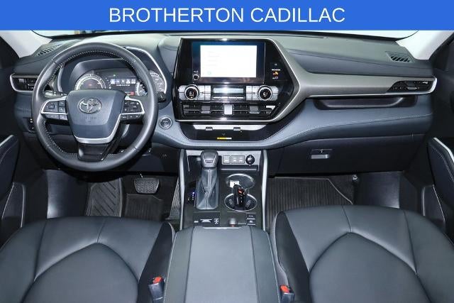 2025 Toyota Highlander Base