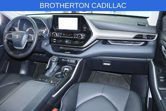 2025 Toyota Highlander Base