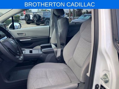 2024 Toyota Sienna LE