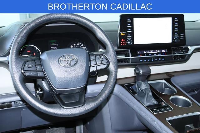 2024 Toyota Sienna LE