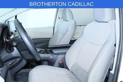 2024 Toyota Sienna LE