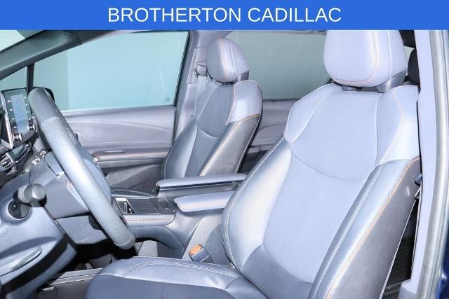 2022 Toyota Sienna XSE