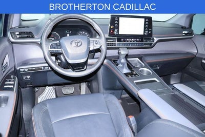 2022 Toyota Sienna XSE