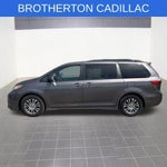 2020 Toyota Sienna XLE Auto Access Seat