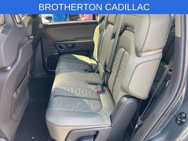 2023 RIVIAN R1S Adventure