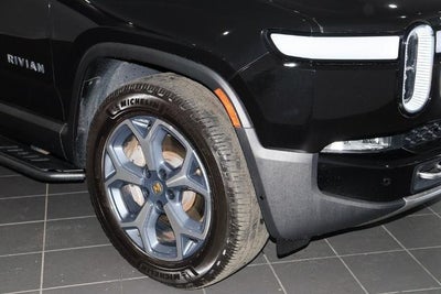 2024 RIVIAN R1S Adventure