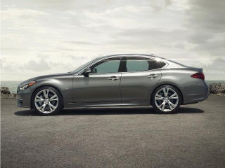 2019 INFINITI Q70 3.7 LUXE AWD