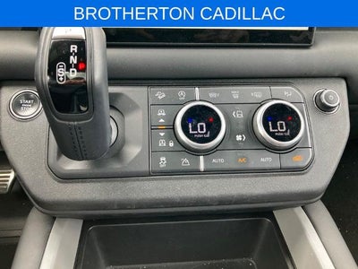2025 Land Rover Defender V8